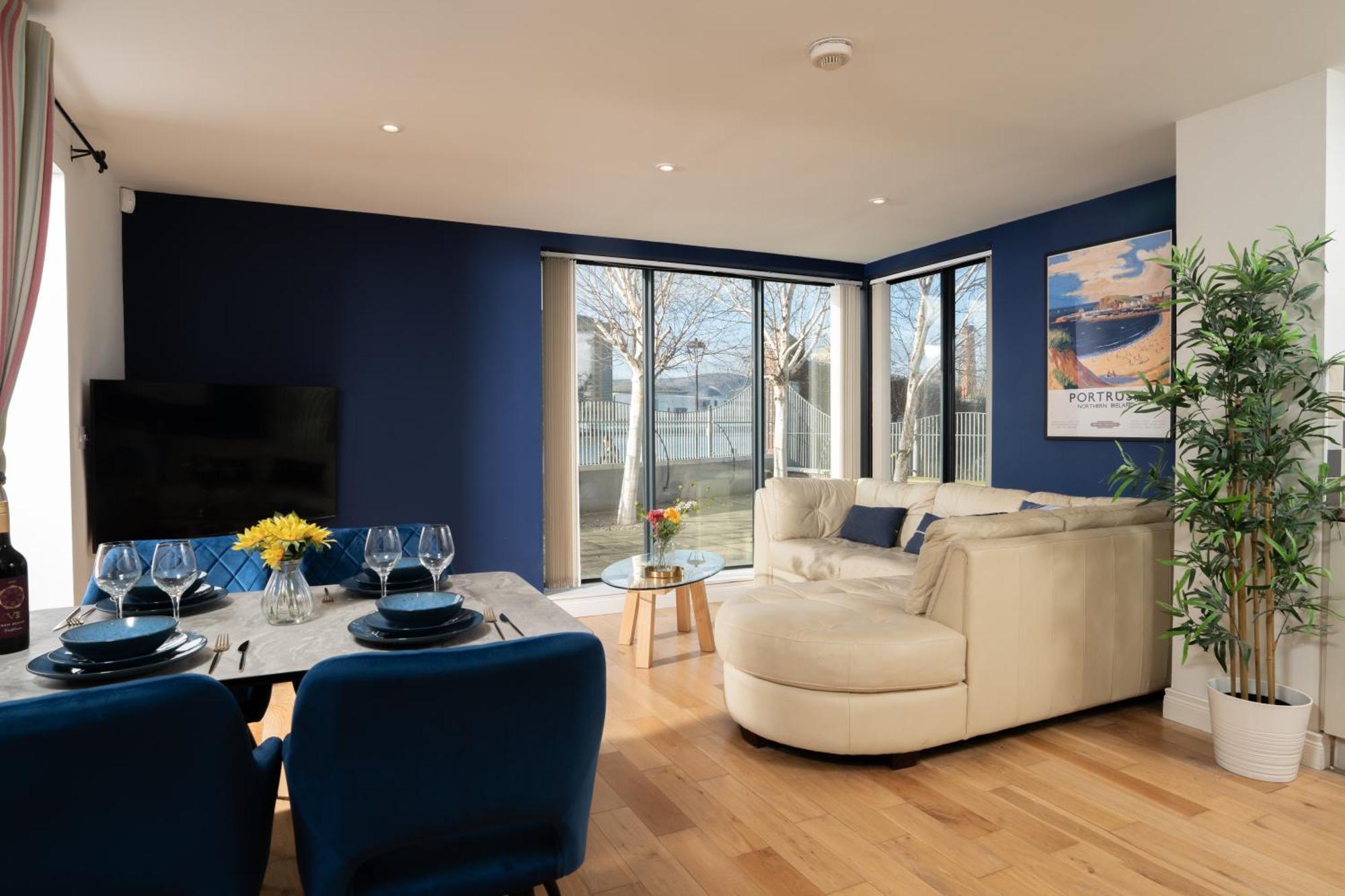 River Side Apartment, City Centre - Beautiful View And Free Parking! Белфаст Экстерьер фото